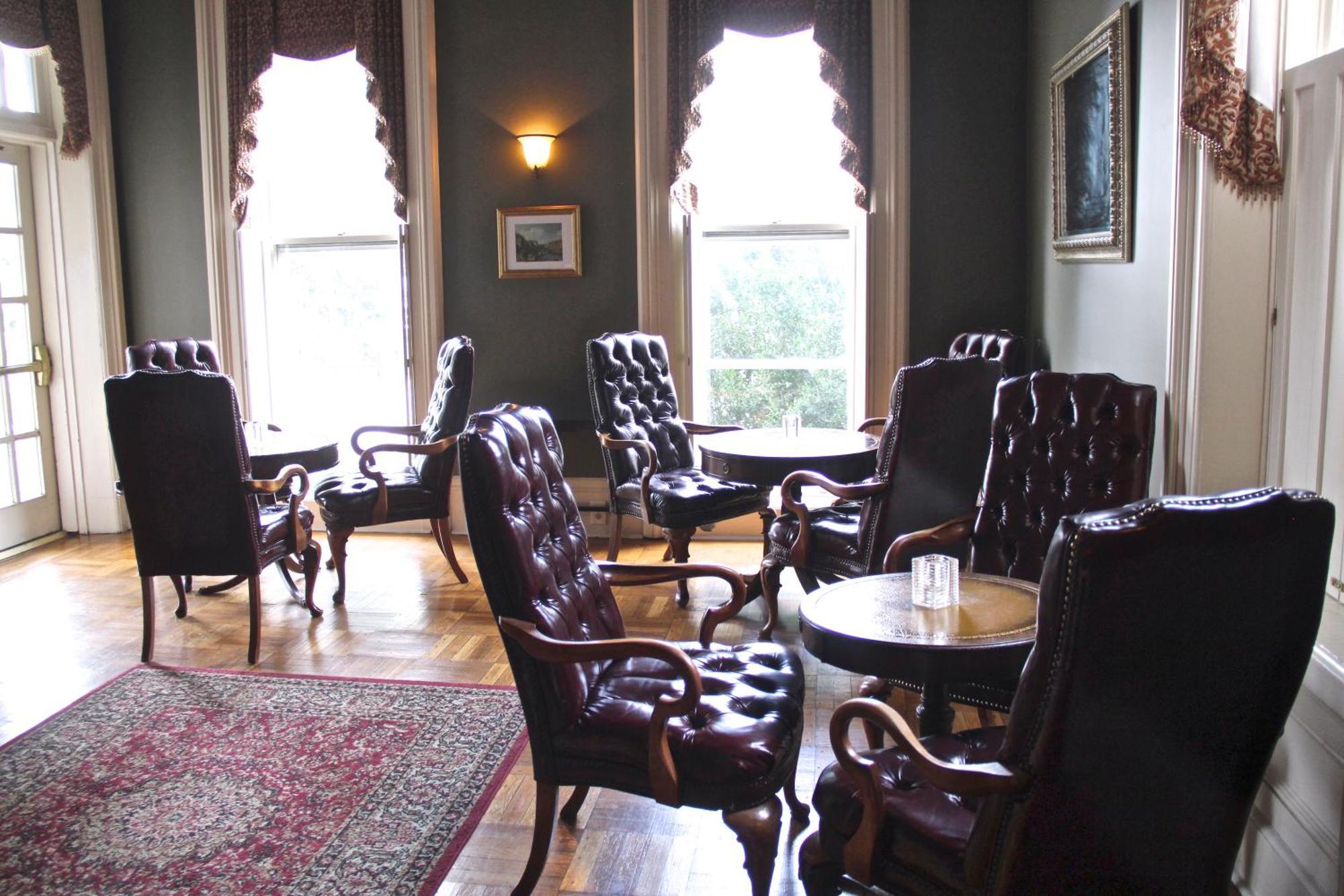 The Joshua Wilton House Otel Harrisonburg Dış mekan fotoğraf